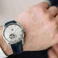 Montre Lip Himalaya Coeur Battant - Homme - Cadran Argent- 40 Mm - Acier Inoxydable - 671255 -Hamilton Magasin ori montre lip himalaya coeur battant homme cadran argent 40 mm acier inoxydable 671255 31356 37619